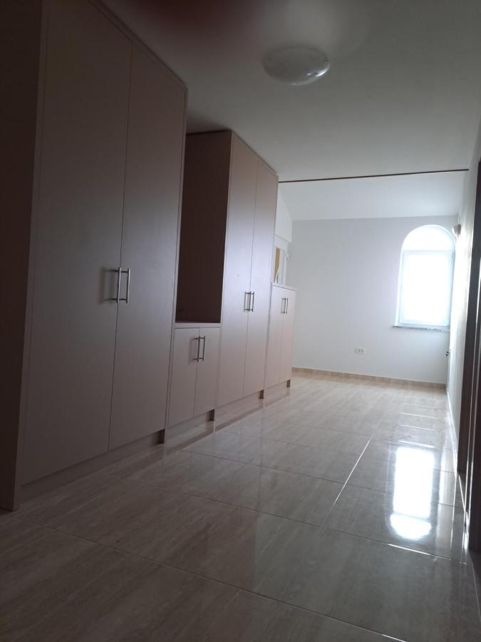 Apartman Vidas Palit Exteriör bild