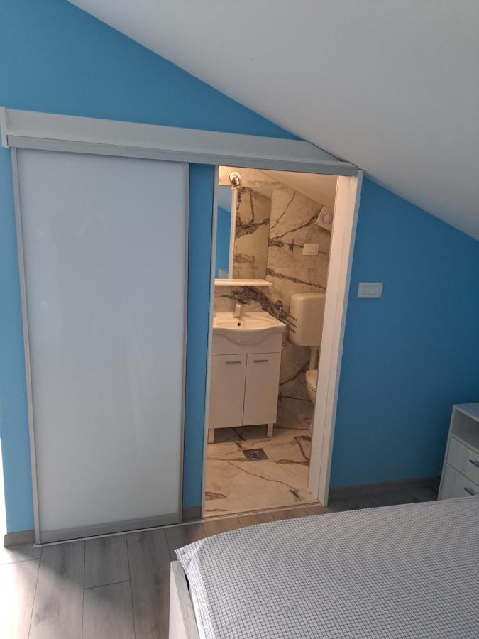 Apartman Vidas Palit Exteriör bild