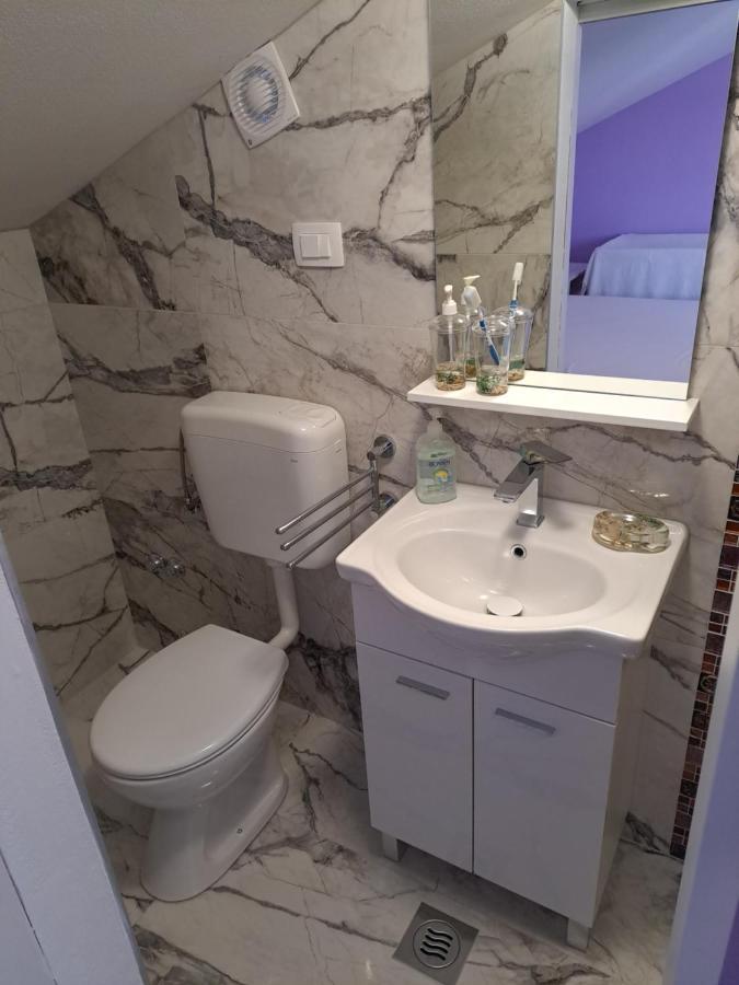 Apartman Vidas Palit Exteriör bild